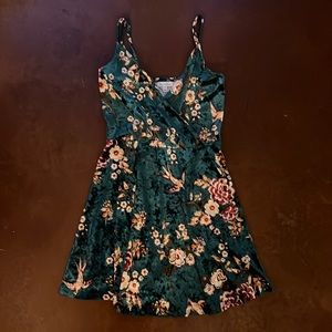 NWT Forever 21 Velvet Emerald Skater Dress